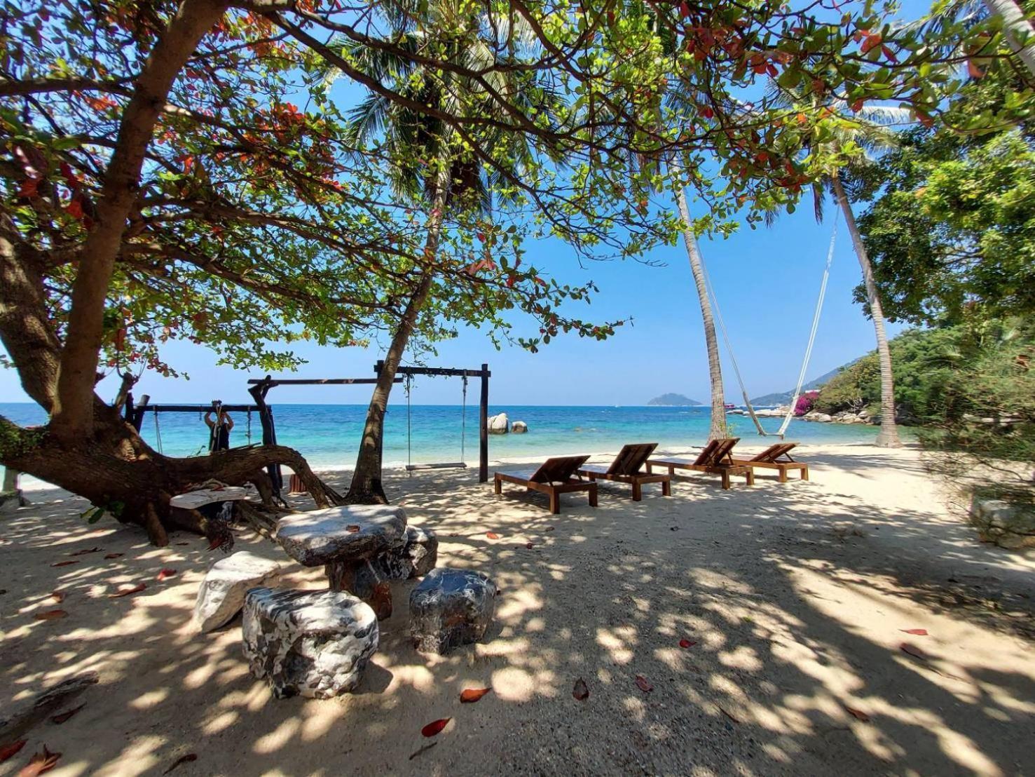 Koh Tao Beach Club Hotel Exterior photo