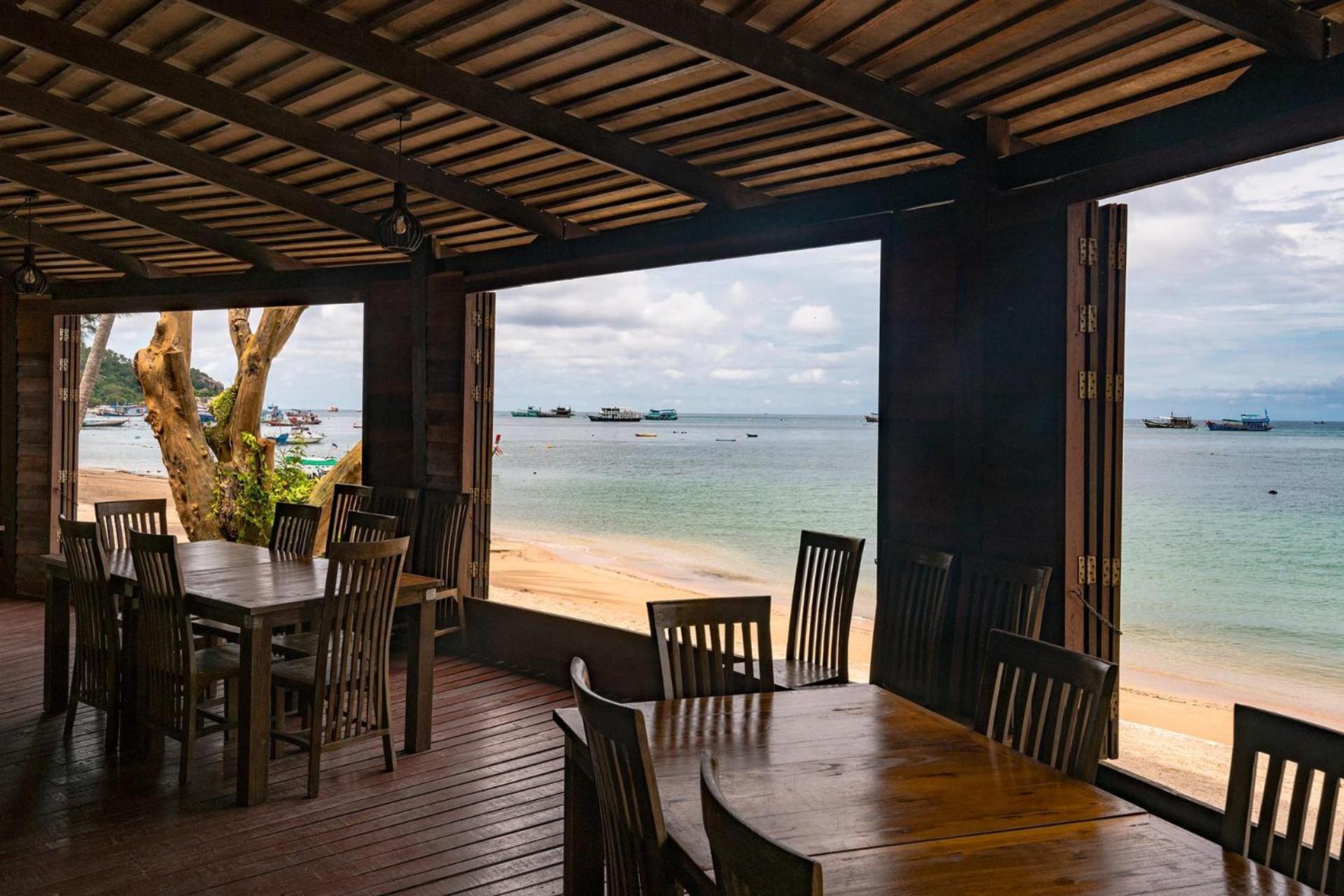 Koh Tao Beach Club Hotel Exterior photo