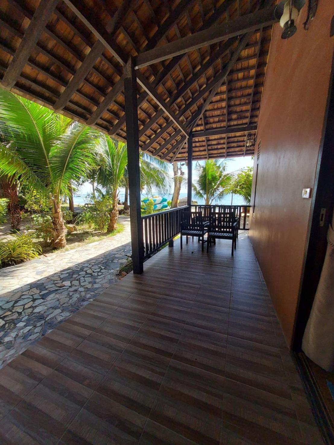 Koh Tao Beach Club Hotel Exterior photo